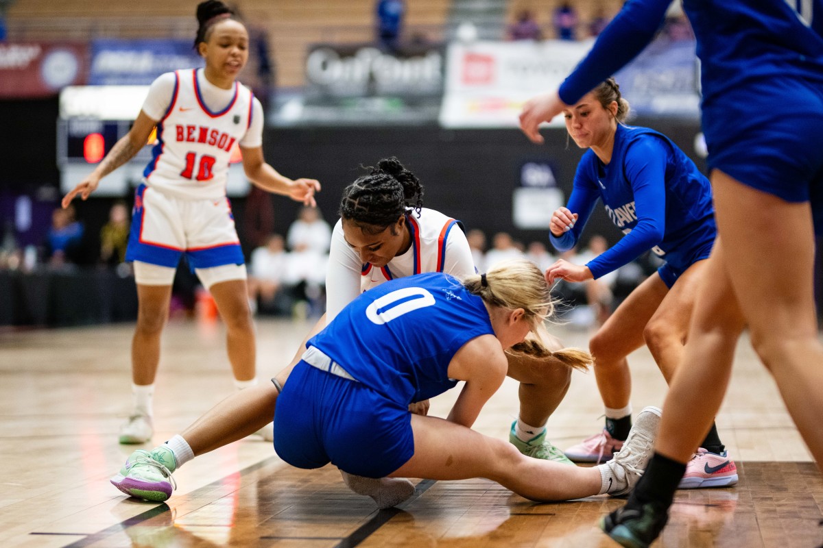 Benson Grants Pass 6A Oregon girls basketball quarterfinal 2024 Naji Saker -16